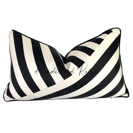 Harper Zebra Bantal Sofa (Cushion Cover)