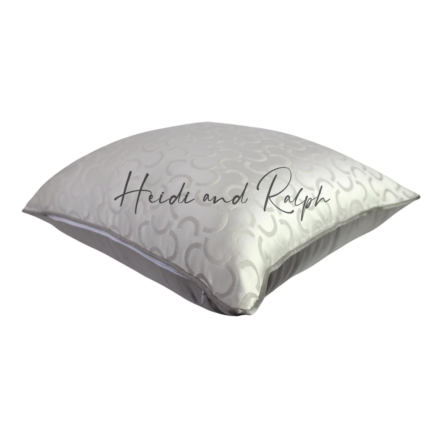 Hilda Chain Bantal Sofa Silver (Cushion Cover)