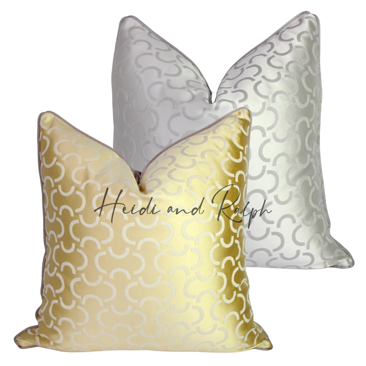 Hilda Chain Bantal Sofa Gold (Cushion Cover)