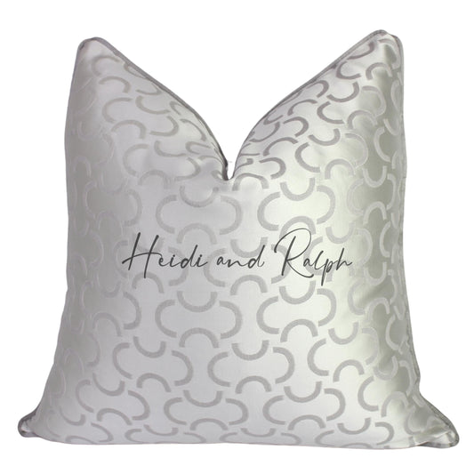 Hilda Chain Bantal Sofa Silver (Cushion Cover)