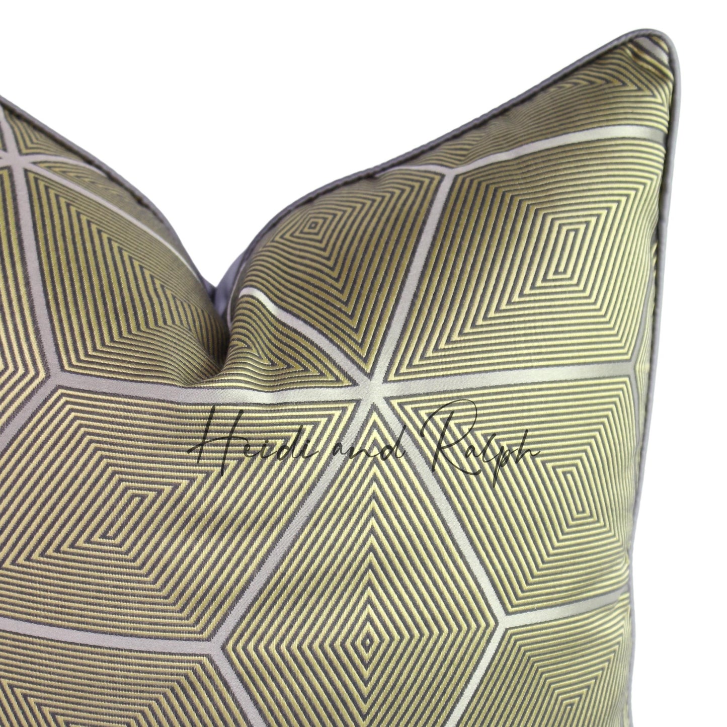 Harlyn Gold Cube Bantal Sofa (Cushion Cover)