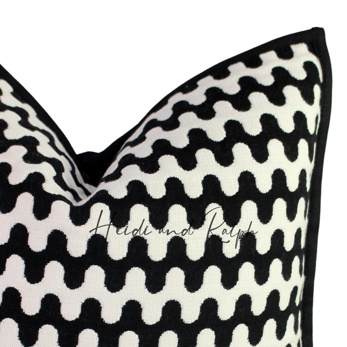 Hartley Wave BW Bantal Sofa (Cushion Cover)