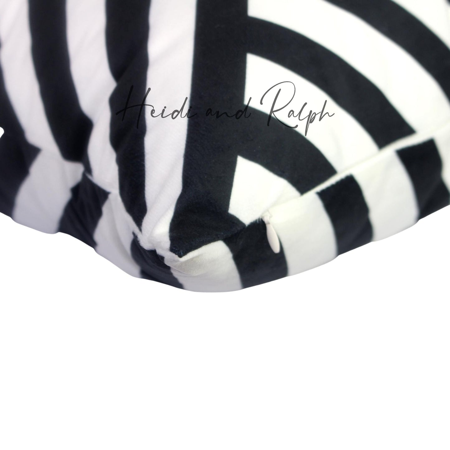 Harper Zebra Bantal Sofa (Cushion Cover)