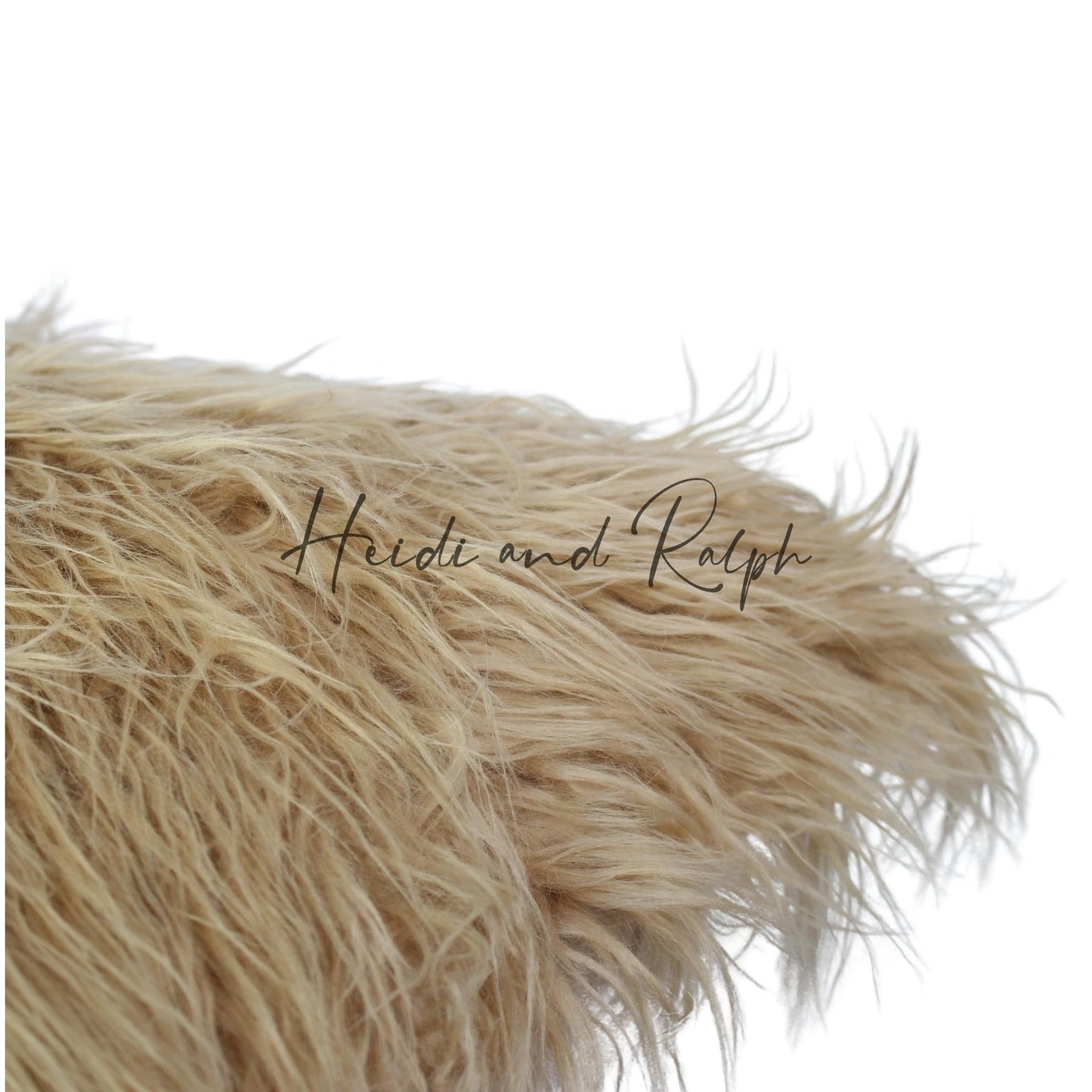 Hadiya Fur Bantal Sofa (Cushion Cover)